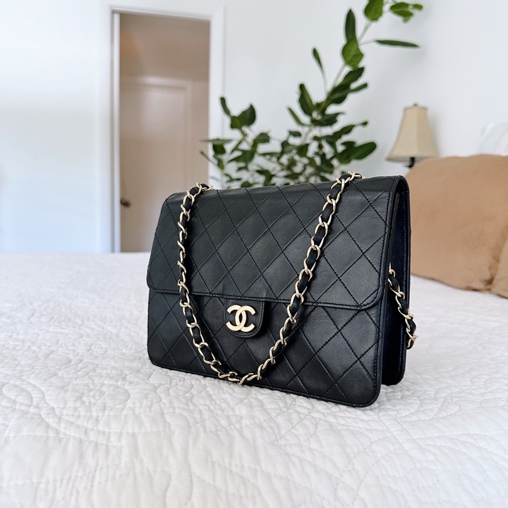 VINTAGE 80s Chanel Single Flap Bag (Small) Authentic
